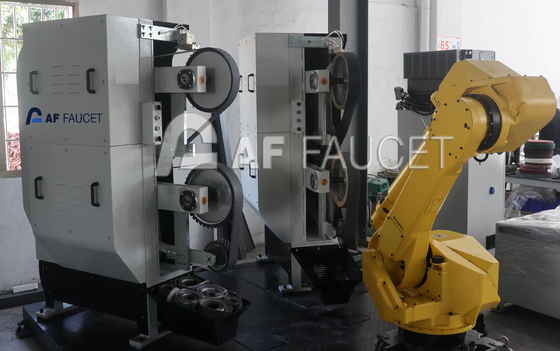 Máquina de moedura automática industrial do robô dos torneiras com pilha de 2 robôs